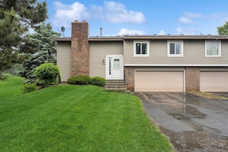 13967 Herald Ct, Saint Paul, MN 55124