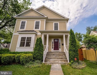 6400 27th St N, Arlington, VA 22207