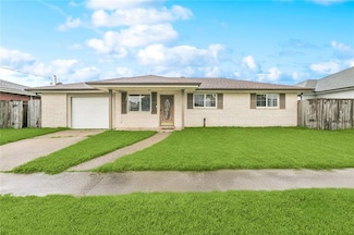 2716 Volpe Dr, Chalmette, LA 70043