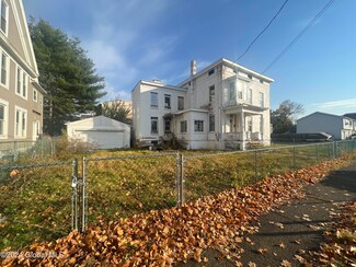 303 16th St, Watervliet, NY 12189