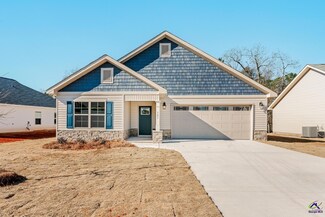 121 Red Tail Cir, Powersville, GA 31008