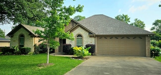 116 Guadalupe Dr, Mabank, TX 75156