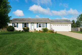 54606 W Ridgeview Cir, Paw Paw, MI 49079
