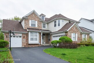 341 Colonial Dr, Vernon Hills, IL 60061
