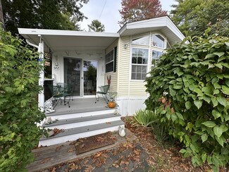 23 College Dr Unit 922, Wells, ME 04090