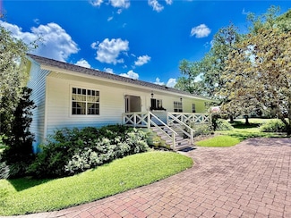 625 Woodlawn Cemetery Rd, Gotha, FL 34734