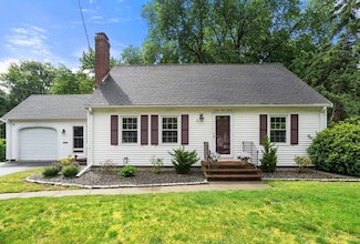 16 Plant Ave, Hudson, MA 01749