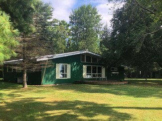 1739 Forest Dr, Saint Germain, WI 54558