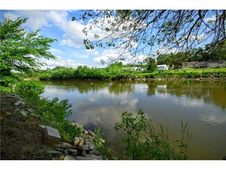 19994 Lead Mine Rd, Anamosa, IA 52205
