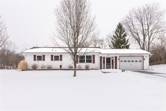 32 Tulane Pkwy, Rochester, NY 14623
