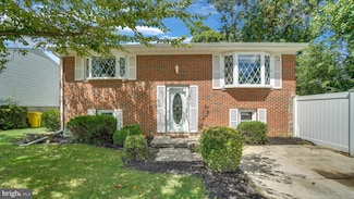 602 Holy Cross Rd, Brooklyn, MD 21225