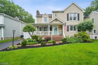103 Makatom Dr, Cranford, NJ 07016