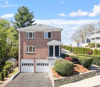 5 Spinney St Unit 1, West Roxbury, MA 02132