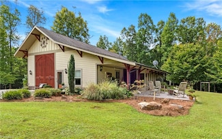 1201 Phillips Mill Rd, Pinnacle, NC 27043