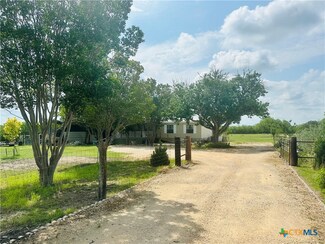341 Lakecreek Dr, New Braunfels, TX 78130