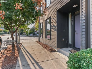 1603 SE Glenwood St, Portland, OR 97202