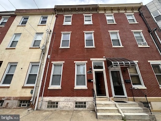 1117 Wallace St, Philadelphia, PA 19123