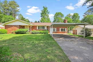 2608 Rocky Dr, Rocky Face, GA 30740