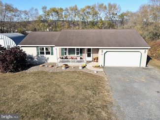 10 Apple Dr, Shartlesville, PA 19554