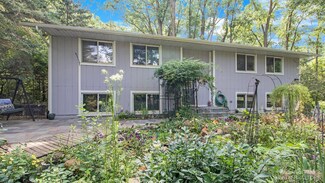 530 W Delhi Rd, Ann Arbor, MI 48103