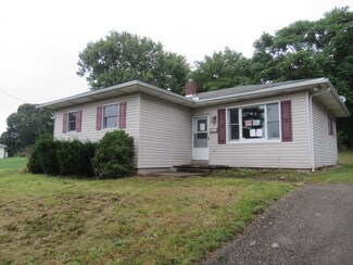 238 Orchard Hill Dr, Mount Pleasant, PA 15666