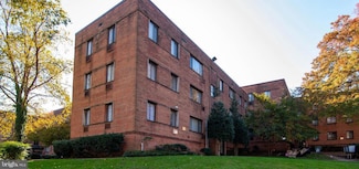 6 Galveston St SW Unit 103, Washington, DC 20032