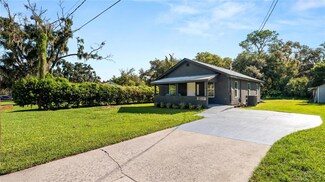 1106 Powell St, Plant City, FL 33563
