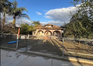 706 S 8th St, Colton, CA 92324