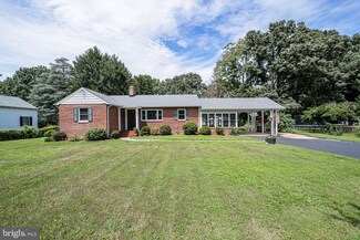 3712 Nalls Rd, Alexandria, VA 22309