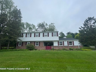 121 Jermyn Dr, South Abington Township, PA 18411