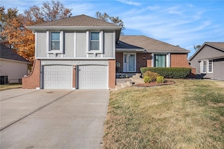 10908 E 81st St, Raytown, MO 64138