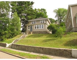 916 Pleasant St, Worcester, MA 01602