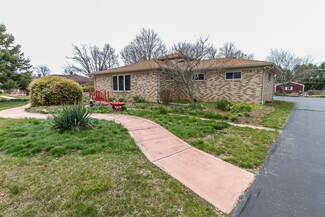 3406 S Leonard Rd, New Palestine, IN 46163