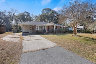4765 S Constellation Dr, North Charleston, SC 29418