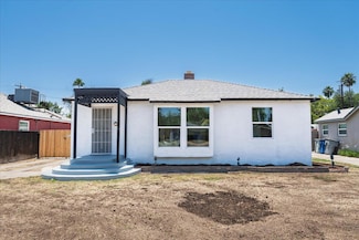 2012 E Clinton Ave, Fresno, CA 93703