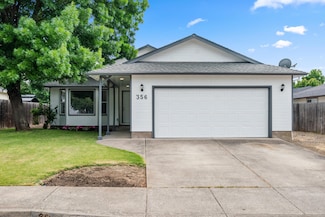 356 Candis Dr, Eagle Point, OR 97524