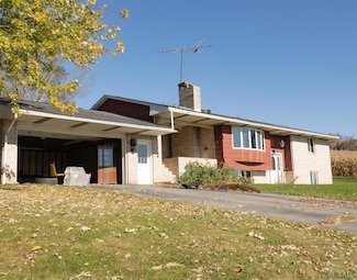 1694 Plank Rd, Hooversville, PA 15936