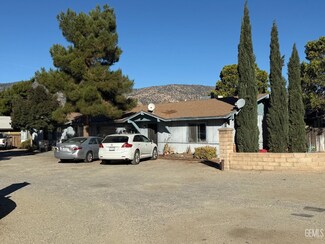 2825 Steensen St, Lake Isabella, CA 93240