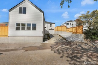 8040 19th Ave NW, Seattle, WA 98117