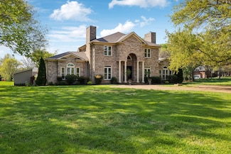604 Adelynn Ct S, Franklin, TN 37064