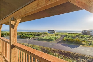 612 Dune Crest Loop, Westport, WA 98595