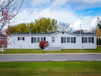 6685 M-66 N, Charlevoix, MI 49720