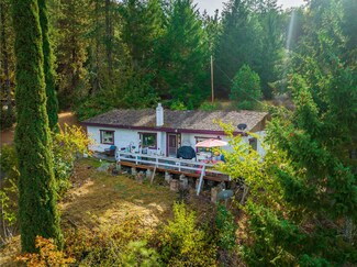 593 Greens Creek Rd, Grants Pass, OR 97527