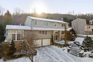 1513 Campus Dr, Vestal, NY 13850