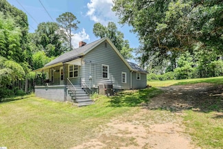 24 Burts St, Pelzer, SC 29669