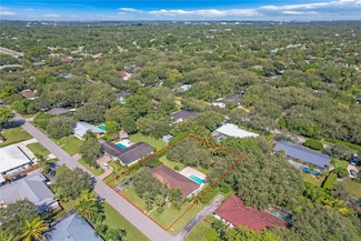 7465 SW 163rd St, Palmetto Bay, FL 33157