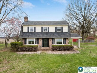 301 Ontelaunee Dr, Shoemakersville, PA 19555