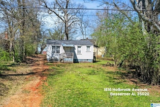 1816 Holbrook Ave, Bessemer, AL 35020