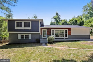 6408 81st St, Cabin John, MD 20818