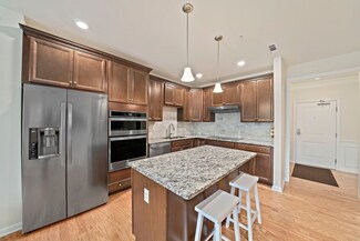 2310 Pennington Dr Unit 2310, Walpole, MA 02081